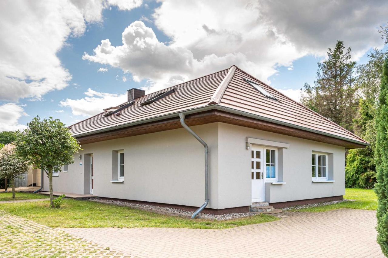 Seemannshus Born Buitenkant foto